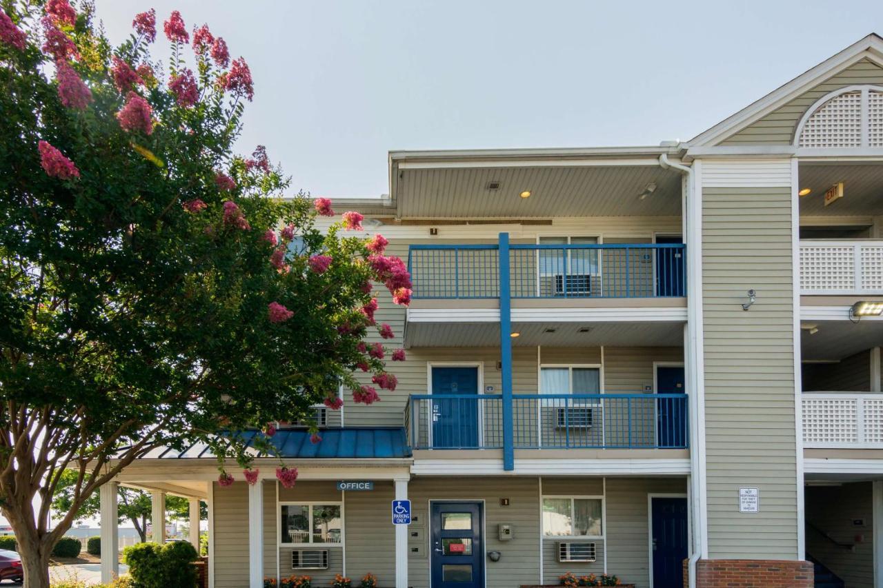 Motel 6-Fayetteville, Nc - Fort Liberty Area Bagian luar foto