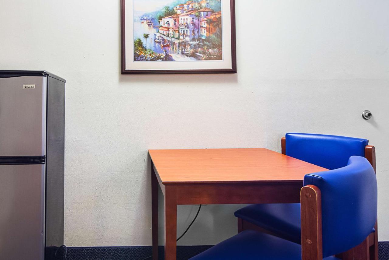 Motel 6-Fayetteville, Nc - Fort Liberty Area Bagian luar foto